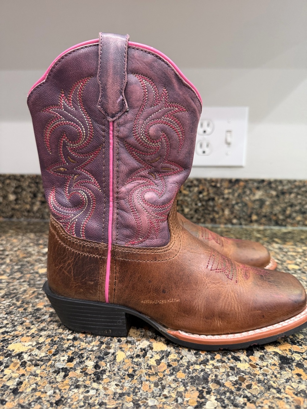 Girls Brown and Purple Western Cowboy Boots with Pink Trim Dan post size 1